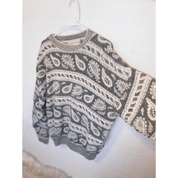 Crossings Fine Line Vintage Grey Paisley Sweater size L - Picture 3 of 3